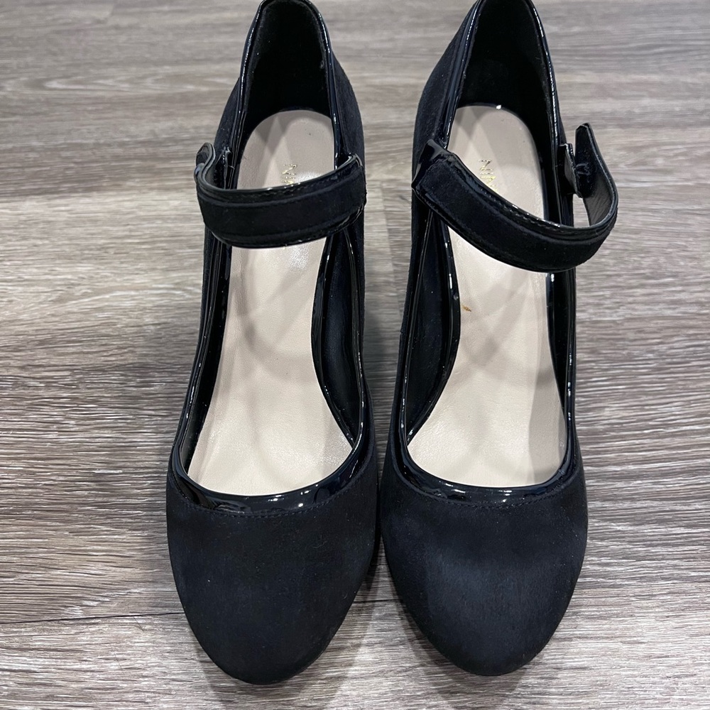 Nine West heels size 9.5